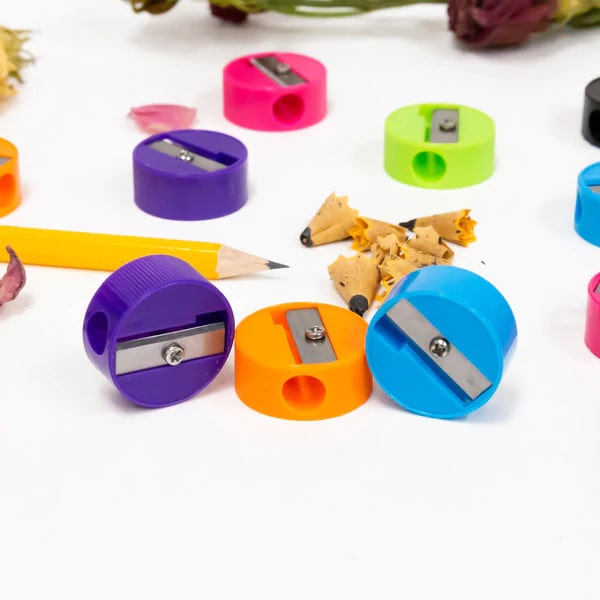Single Blade Round Pencil Sharpener (12/Pack) Single Blade Round Pencil Sharpener (12/Pack)